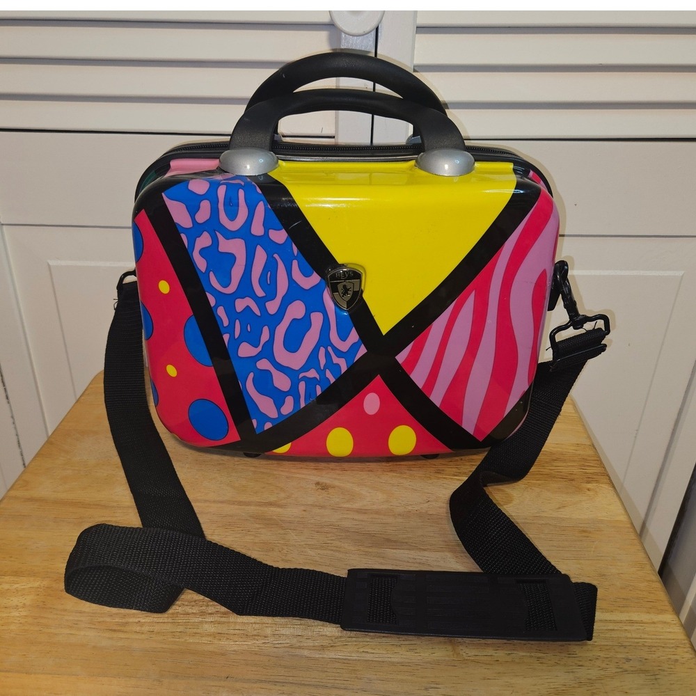Heys Romero Britto Hardshell Beauty Case Pop Art Multicolor Travel Vanity Bag